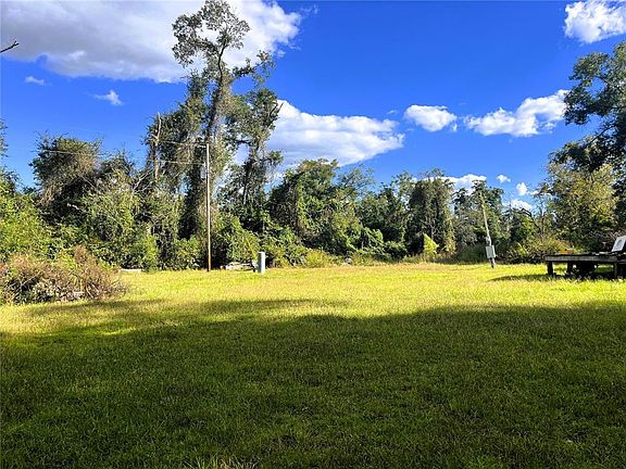 4th image of 1874 SW NAUTILUS ROAD