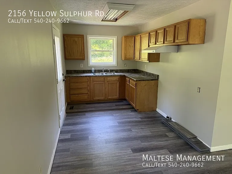 2156 Yellow Sulphur Rd — Photo 4