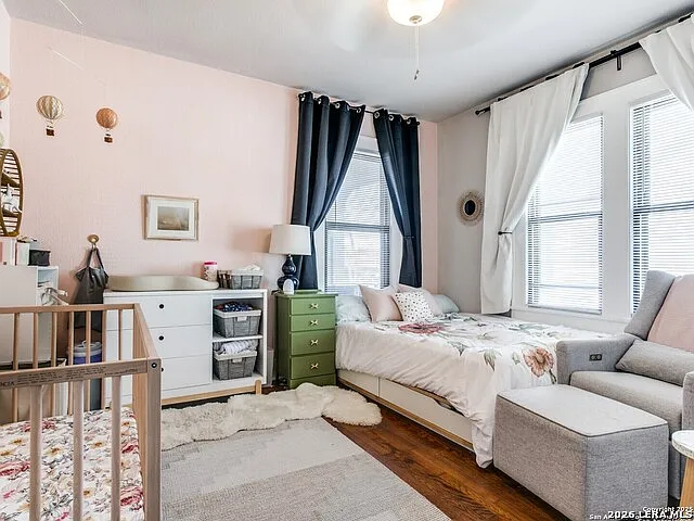 814 W Gramercy Pl — Photo 15