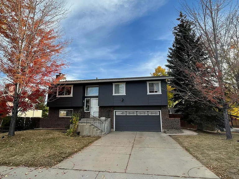 1025 Sparta Dr — Photo 16