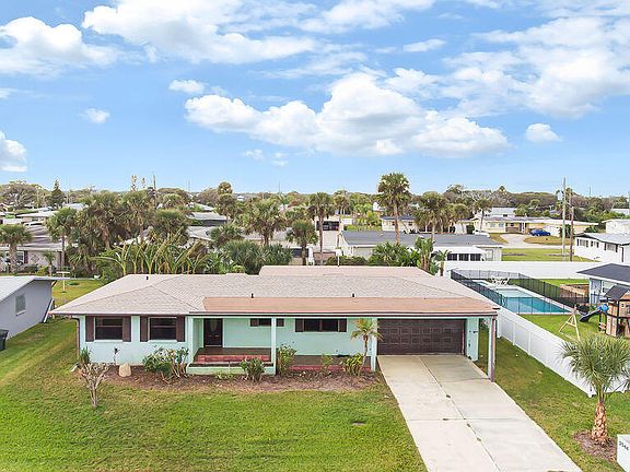 3rd image of 2544 E Coral Way