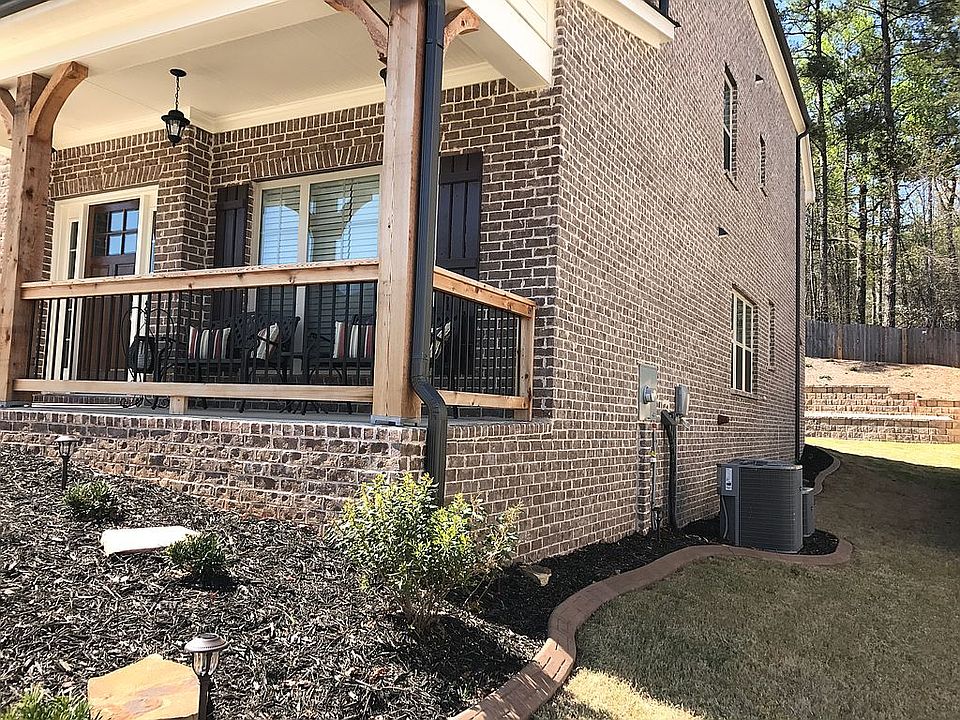 2nd image of 340 La Perla Dr