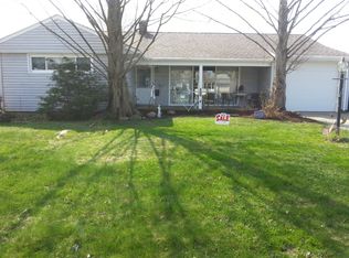 6413 Sherborn Rd, Parma Heights, OH 44130