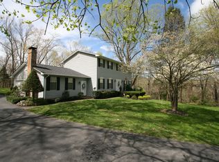 142 Joy Dr, Johnson City, TN 37601