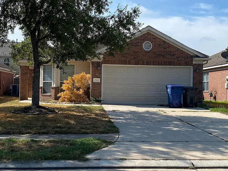 2322 Turnbury Elm Ct — Photo 3