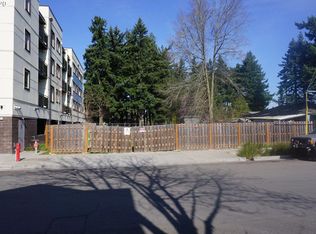 18211 NE Couch St, Portland, OR 97230