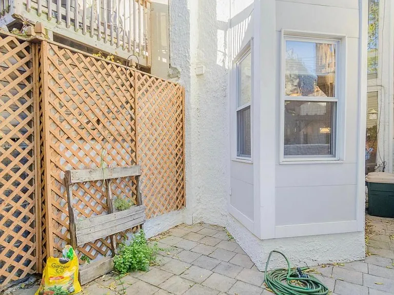 2127 E Fairmount Ave — Photo 7