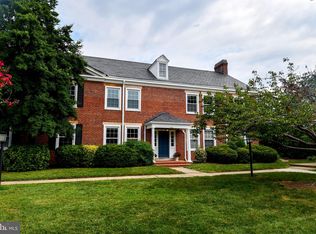 4437 36th St S APT B1, Arlington, VA 22206