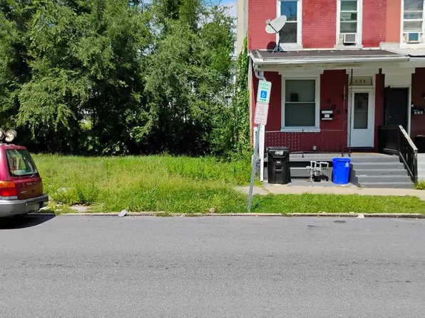 634 Emerald St, Harrisburg, PA 17110