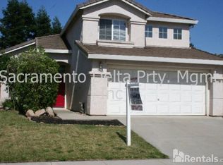 9519 Village Tree Dr, Elk Grove, CA 95758