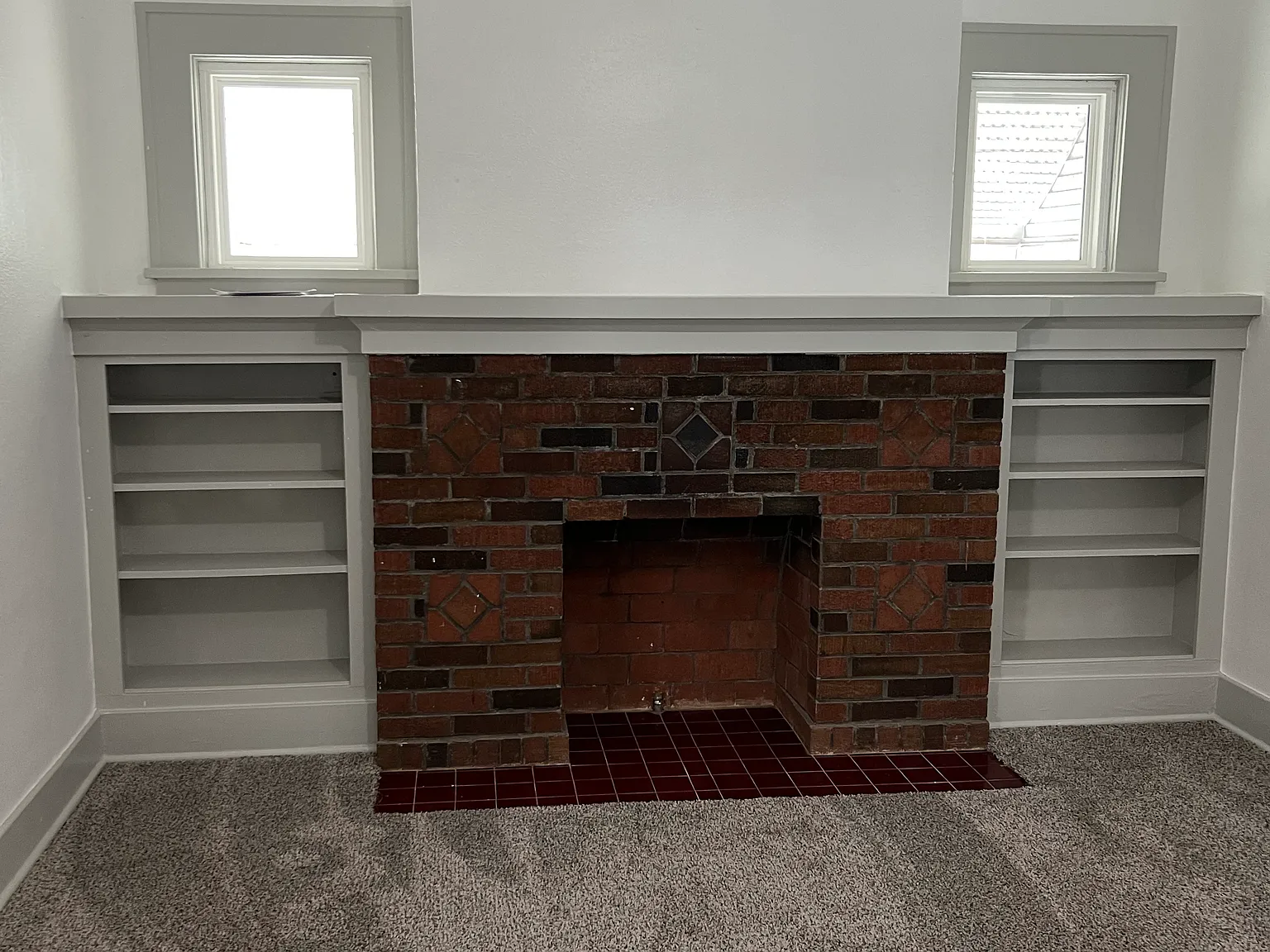 3 bed, 1200 sqft, $1,300 — Photo 2