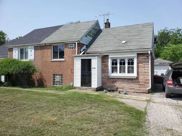 9754 S Crandon Ave, Chicago, IL 60617