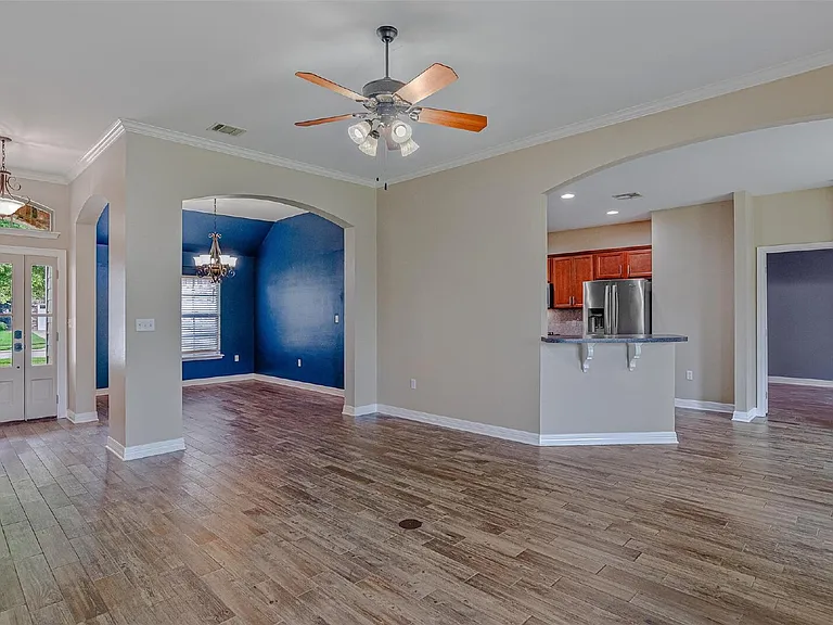 2222 Shumark Trl — Photo 5