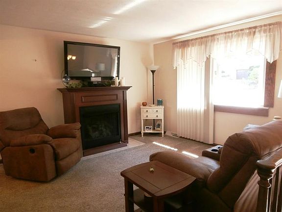 4th image of 523 Brinwood Ave