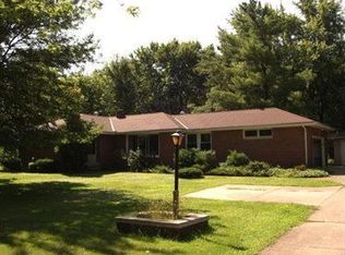 18700 Jefferson Dr, Walton Hills, OH