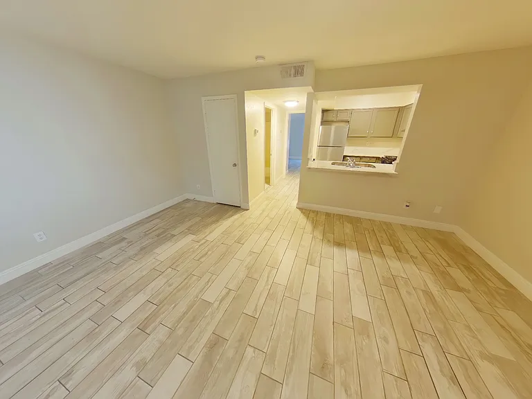 1640 Athol Ave #D-14 — Photo 3