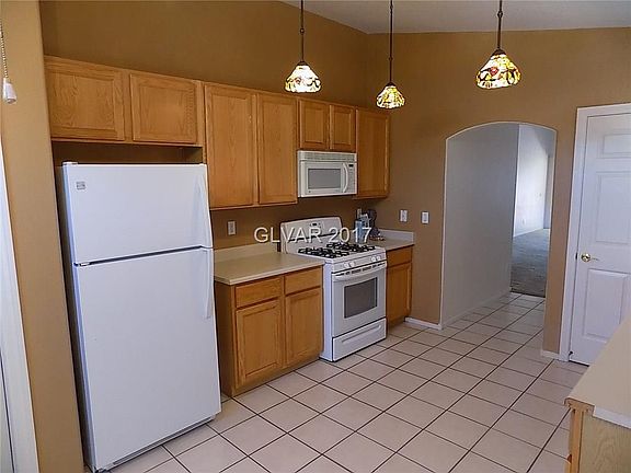 5th image of 2112 Sunset Vista Ave