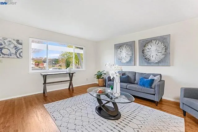 25557 Calaroga Ave — Photo 16