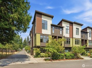 5501 240th St SW UNIT A, Mountlake Terrace, WA 98043