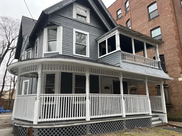 259 Grove St Unit 2, Waterbury, CT 06710