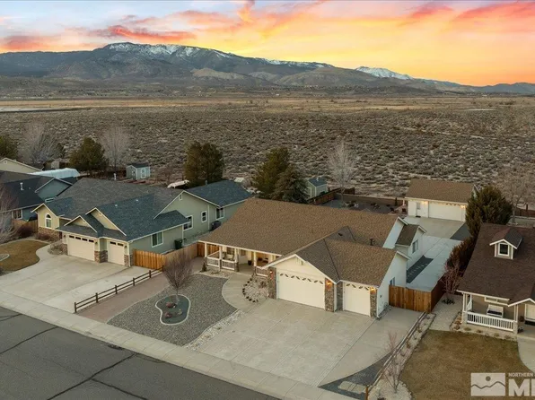 1266 N Santa Barbara Dr, Minden, NV 89423