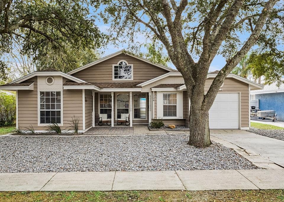1st image of 1724 DORSET DRIVE