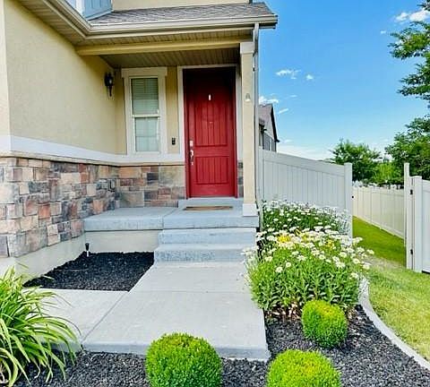 3rd image of 5332 W Meadowside Dr