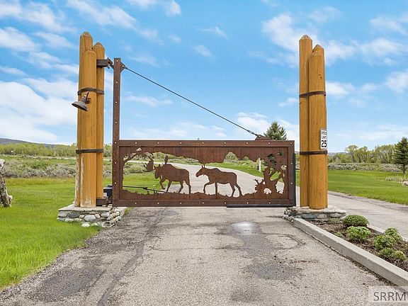 2nd image of 268 Lone Cowboy Rd