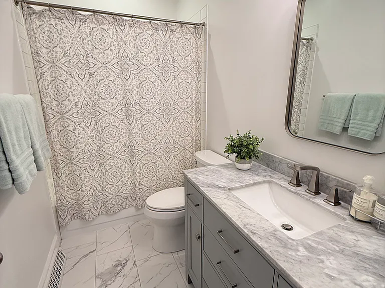 3313 Moores Glen Dr — Photo 16