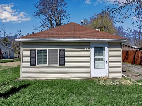 450 Jefferson Ave, Angola, NY 14006