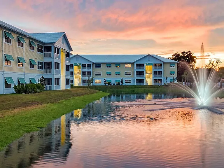 Waterline Bonita Springs — Photo 12