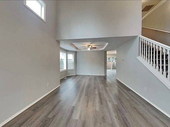 3rd image of 1513 201st St E