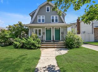 14211 248th St, Rosedale, NY 11422