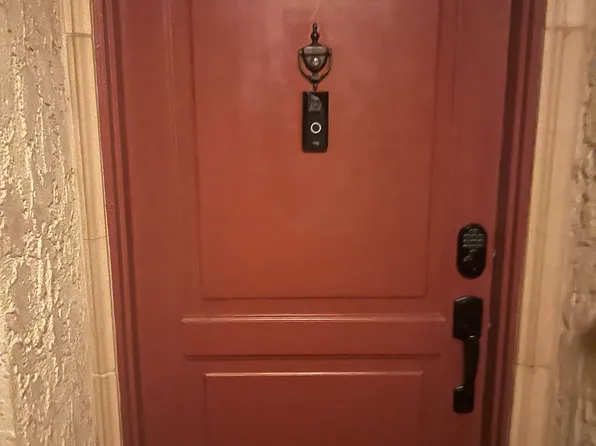 20202 Cohasset St Unit 16, Winnetka, CA 91306