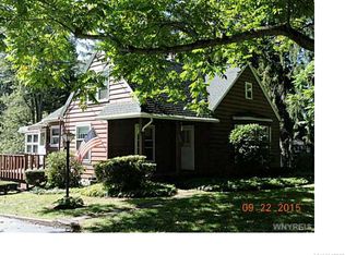 3367 Old Lakeview Rd, Hamburg, NY 14075