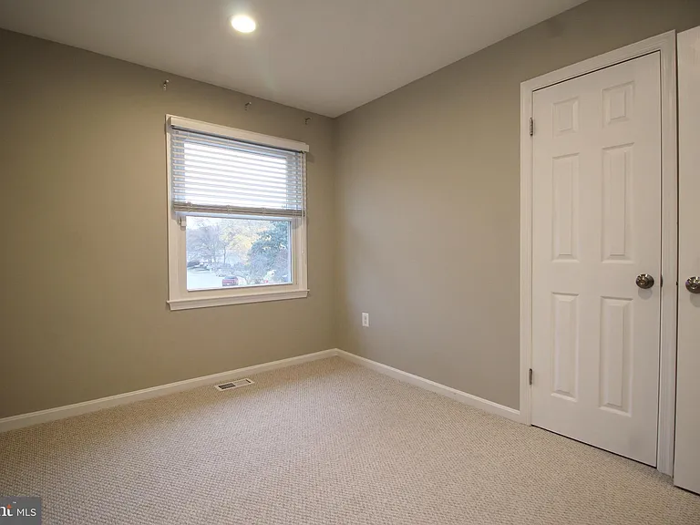 4500 Lantern Pl — Photo 15