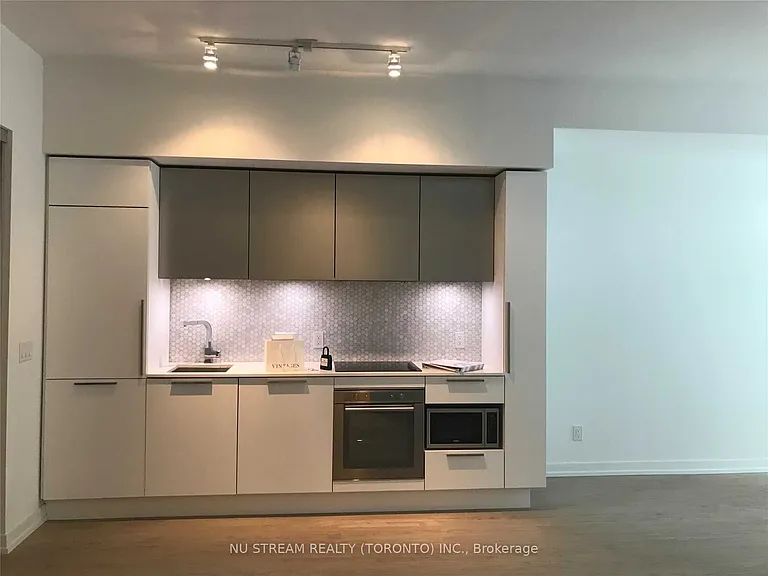 85 Wood St #503 — Photo 16
