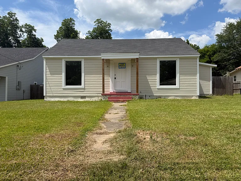 512 Buffalo St — Photo 2