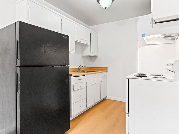 5th image of 1846 8th Ave APT 14