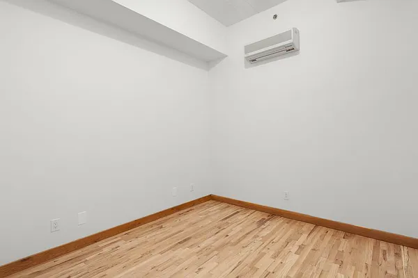 Rented by Compass | media 26