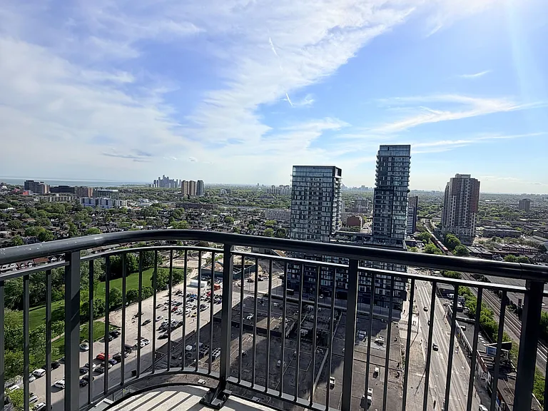1185 Dupont St #2101 — Photo 14