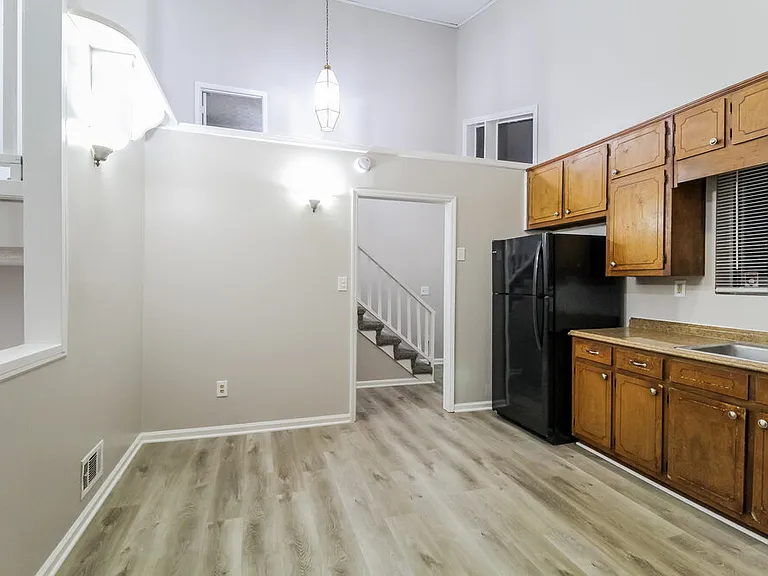 6875 Fielder Ct — Photo 7
