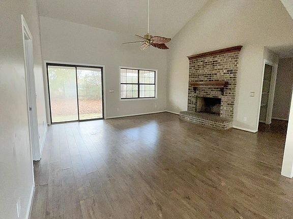 2nd image of 316 Chapelwood Dr
