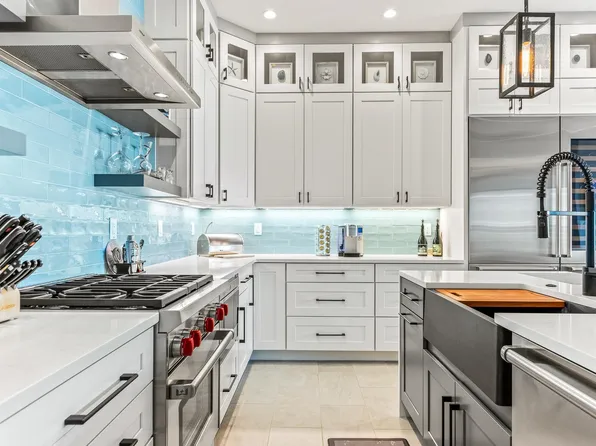 196 Tilton Street, Seabrook, NH 03874