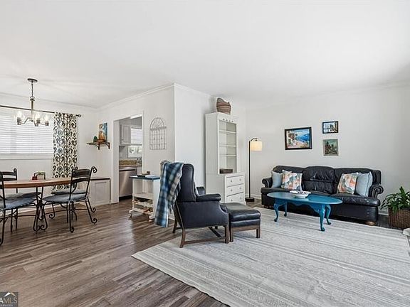 5th image of 311 Peachtree Hills Ave NE APT 4A