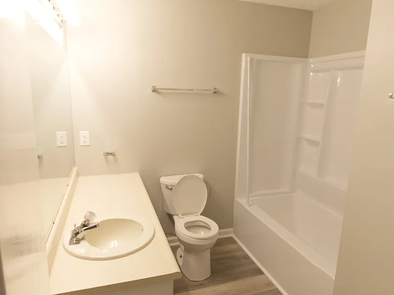 426 Westcliff Cir — Photo 7