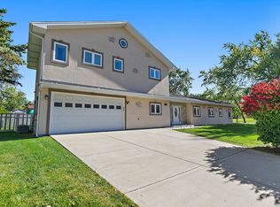 227 S Walnut Ln, Schaumburg, IL 60193