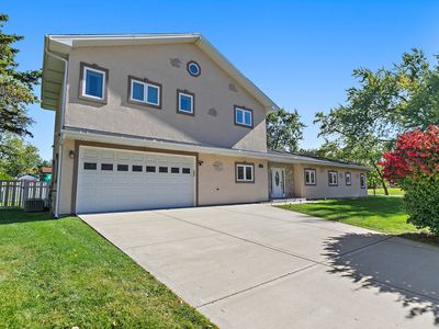 227 S Walnut Ln, Schaumburg, IL, 60193