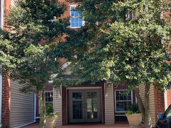 3311 Wyndham Cres #2196, Alexandria, VA 22302