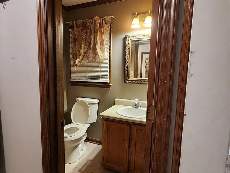 4016 Bankside Dr — Photo 9